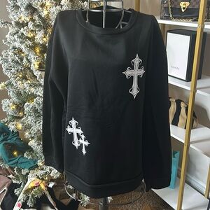Black long sleeve cross print 100% polyester sweatshirt Large new without tags